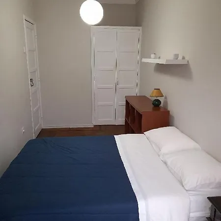 Хостел Belem Backpackers *